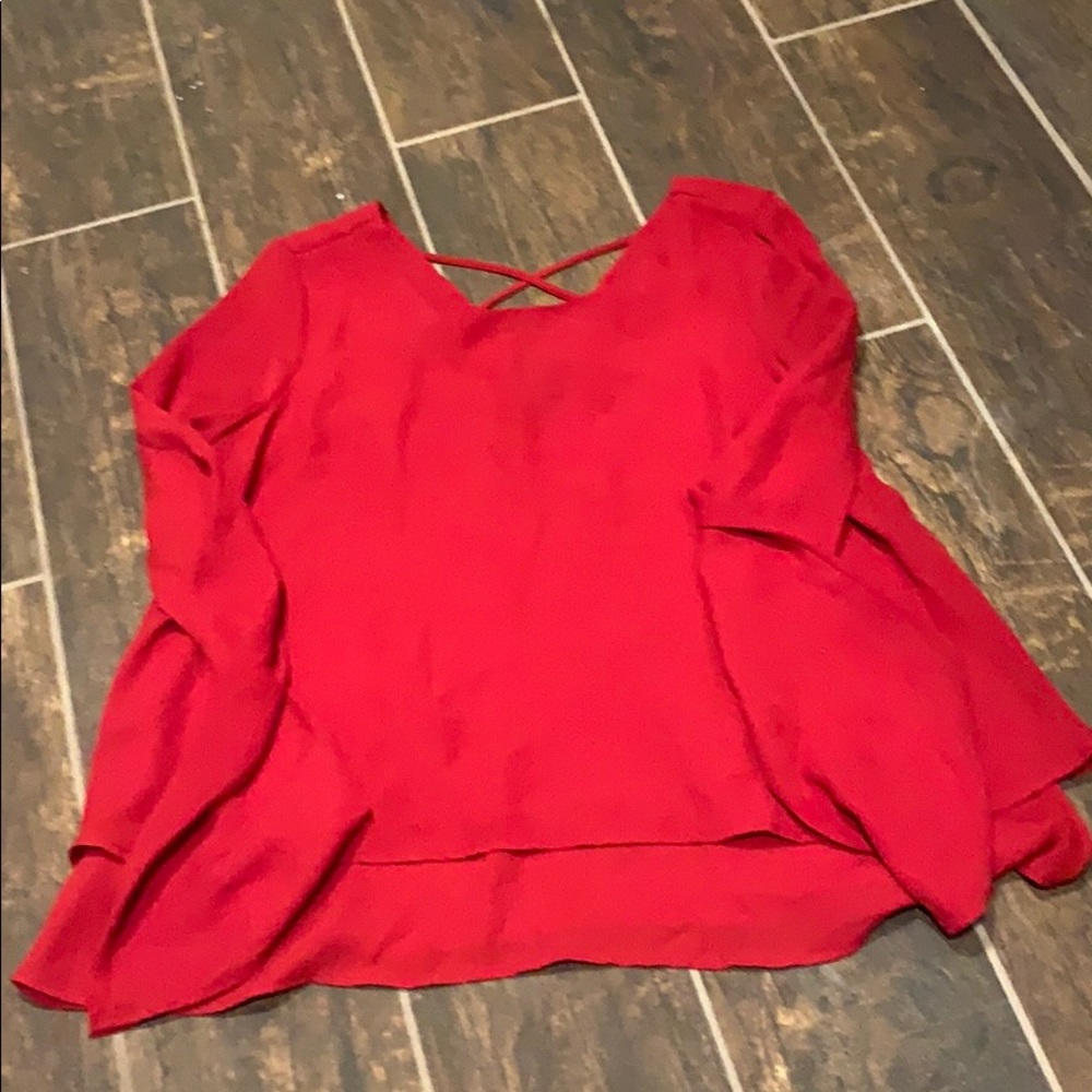 Loose red top
